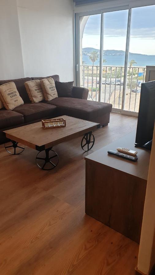 Les Vagues Au Balcon Apartment Емпуриабрава Екстериор снимка