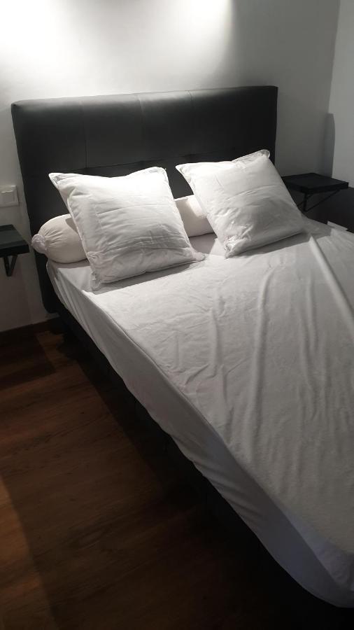 Les Vagues Au Balcon Apartment Емпуриабрава Екстериор снимка